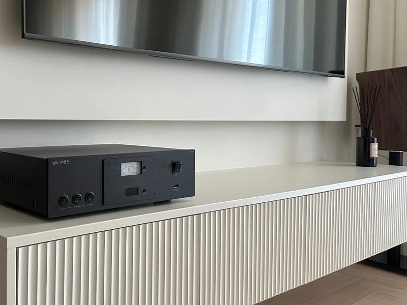 TAGA HARMONY PC-9000DC