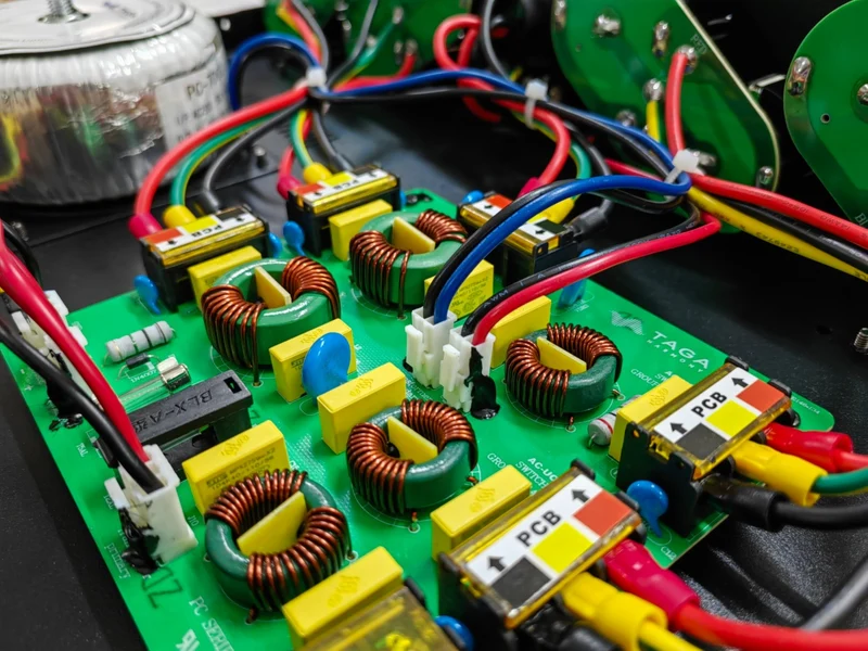 TAGA HARMONY PC-7000