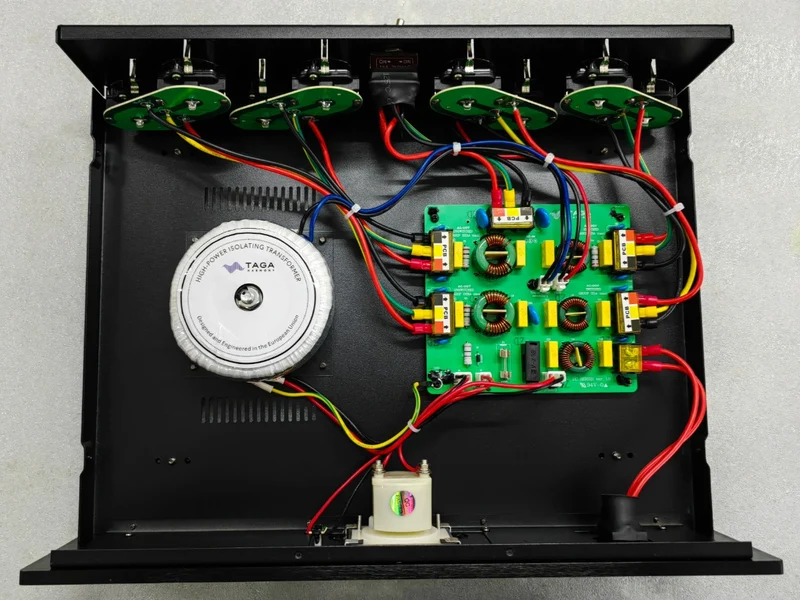 TAGA HARMONY PC-7000