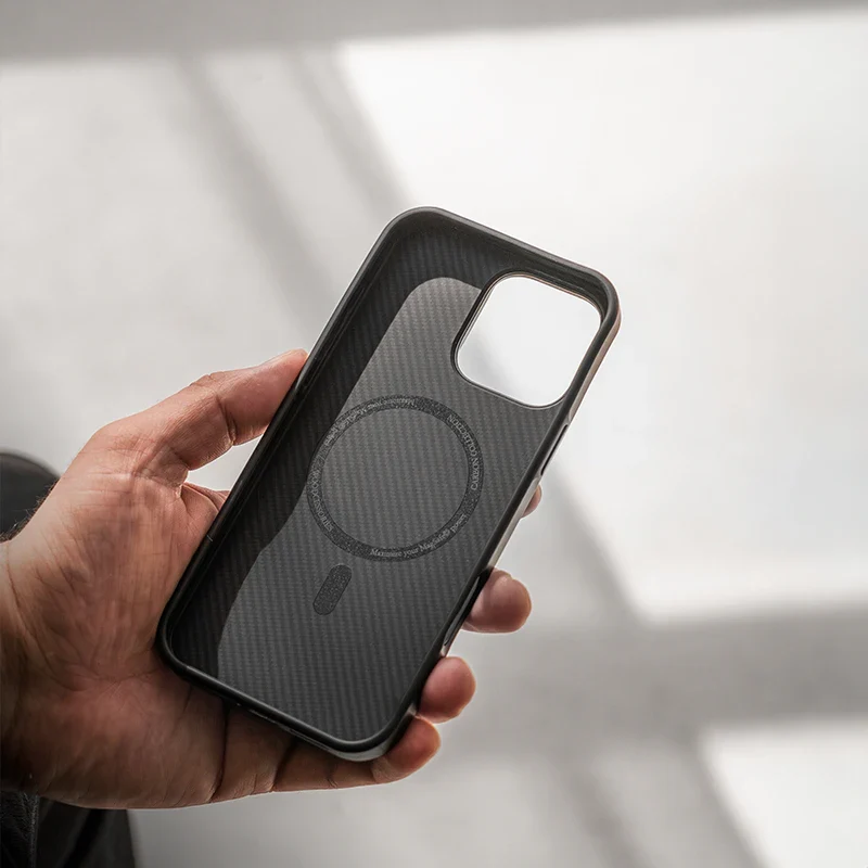 iPhone 17 Carbon Case avec MagSafe