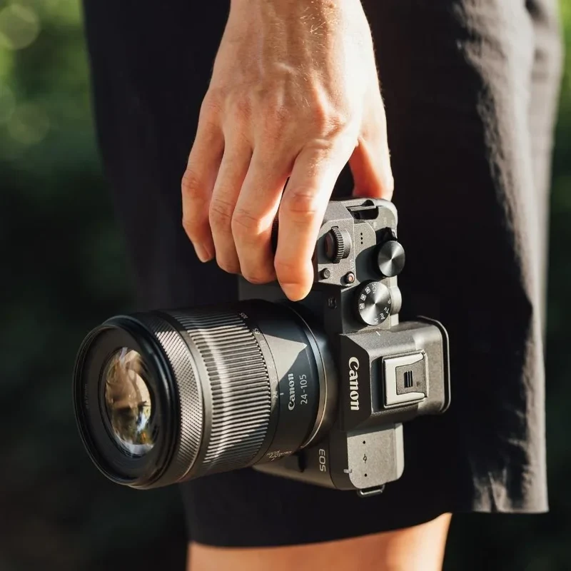 Canon EOS R8 Mark II body + LP-E17 accu camerakit