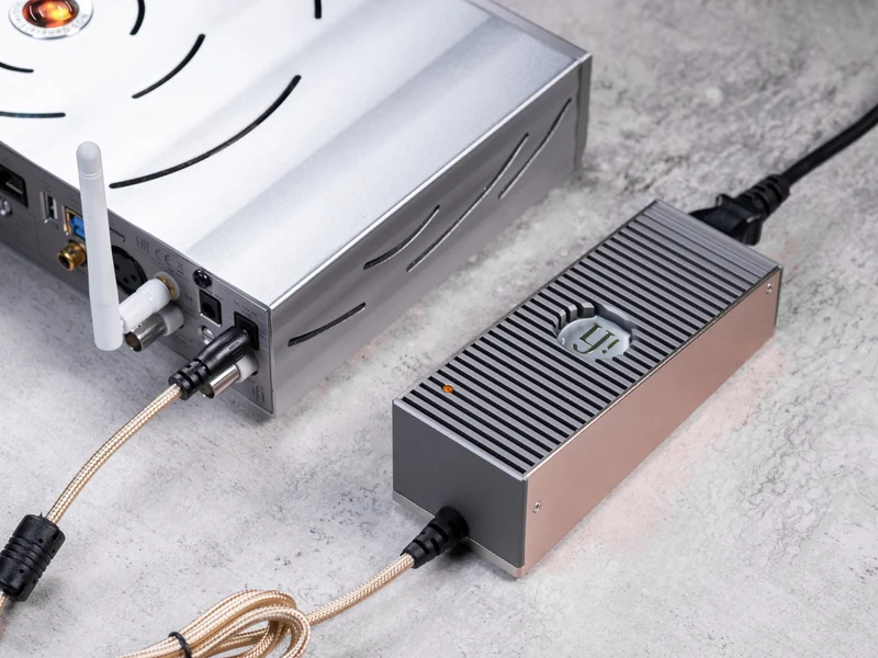 iFi Audio iPOWER Elite 12V