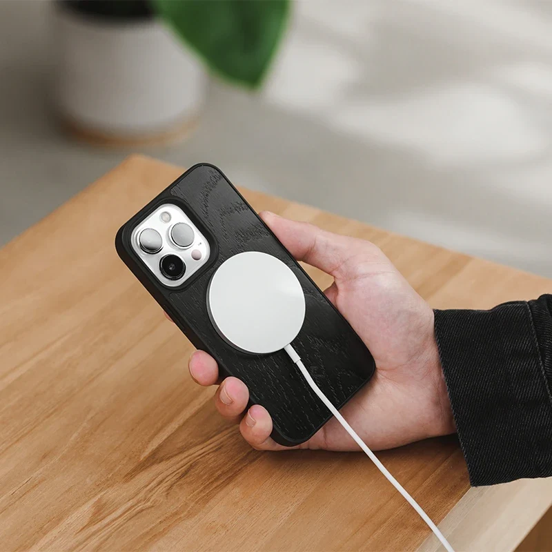 Étui pour iPhone 15 Pro Max Black Series