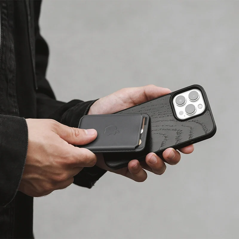 Étui pour iPhone 15 Pro Max Black Series