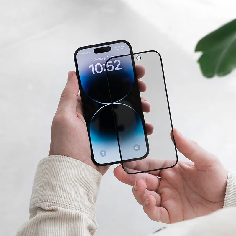 Verre blindé pour iPhone 15 Pro avec protection contre les regards indiscrets