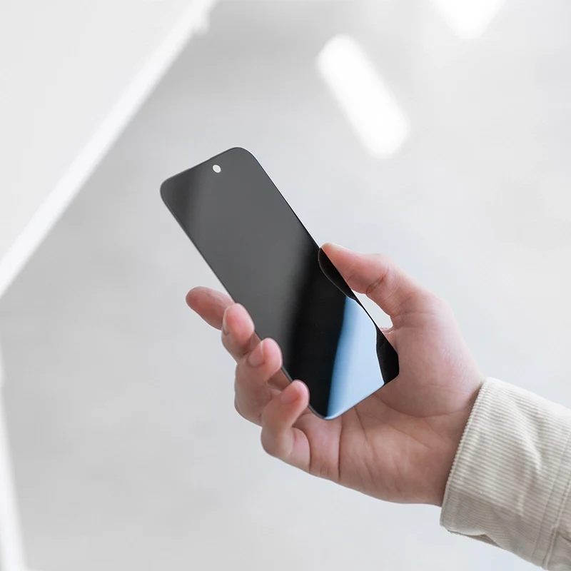 Verre blindé pour iPhone 15 Pro avec protection contre les regards indiscrets