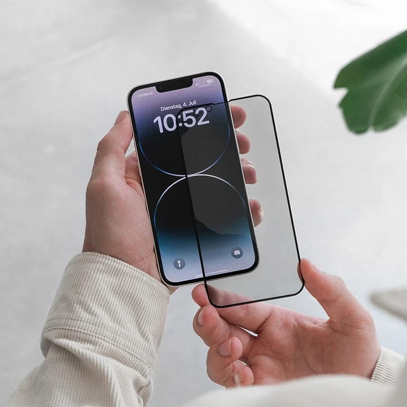 Verre blindé pour iPhone 15 avec protection contre les regards indiscrets