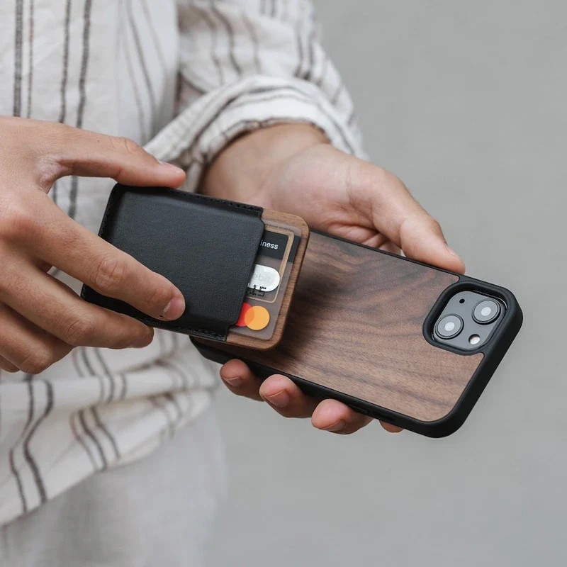 Étui iPhone 15 Plus Noix