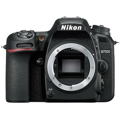 Nikon D7500 + AF-S DX NIKKOR 18-300 II VR