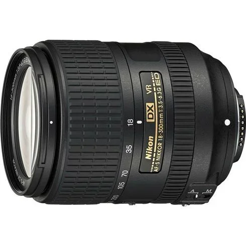 Nikon D7500 + AF-S DX NIKKOR 18-300 II VR