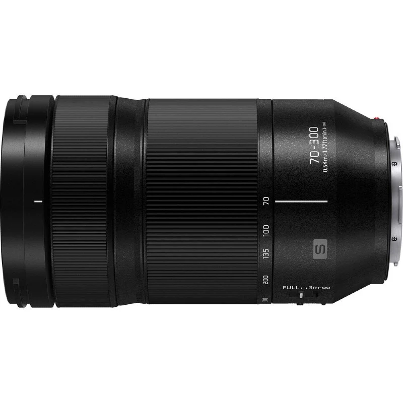 Panasonic Lumix DC-S5 IIX + Lumix S 70-300mm f/4.5-5.6 Macro OIS