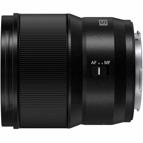 Panasonic Lumix DC-S5 IIX Boîtier + Lumix S 20-60mm f/3.5-5.6 + Lumix S 35mm f/1.8