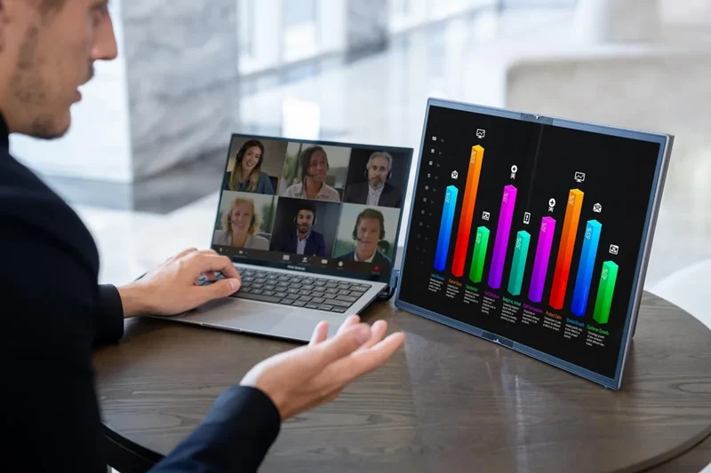 Asus ZenScreen Fold OLED MQ17QH