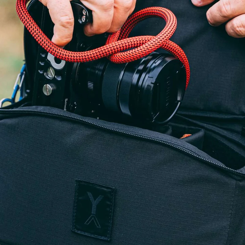 NYA-EVO Insert amovible pour appareil photo Extra Small G3 + bandoulière, noir