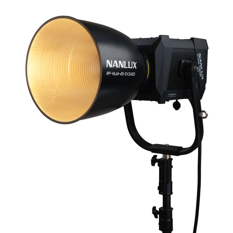 Nanlux Evoke 2400 Bi-colour Spot Light avec réflecteur à 45 degrés