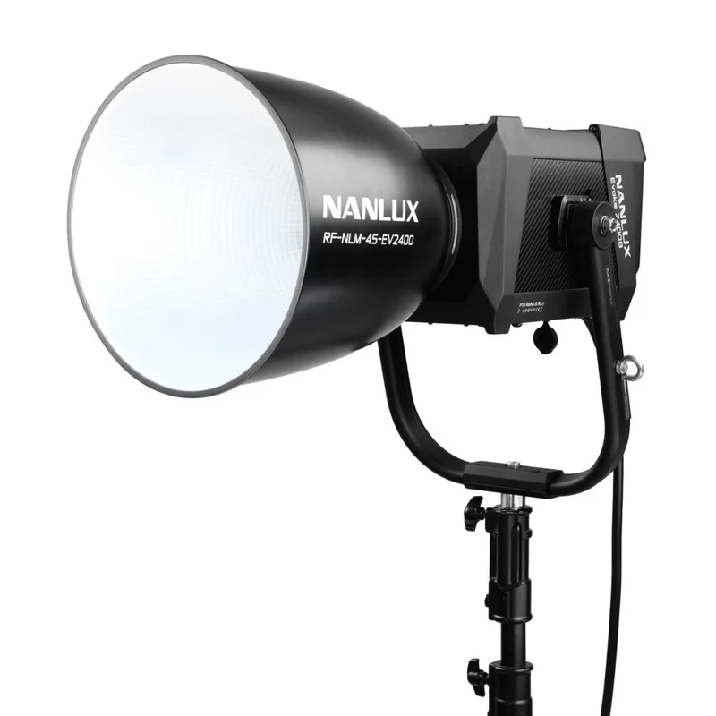 Nanlux Evoke 2400 Bi-colour Spot Light avec réflecteur à 45 degrés