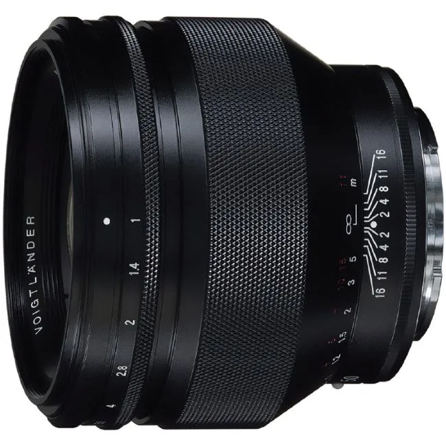 Voigtländer Nokton 50mm f/1.0 monture Sony E