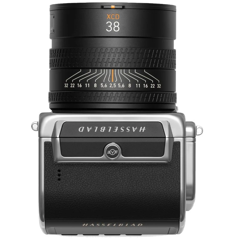 Hasselblad 907X & CFV 100C