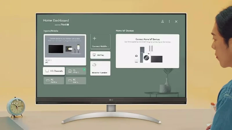 LG Electronics MyView Smart Monitor 32SQ700S-W