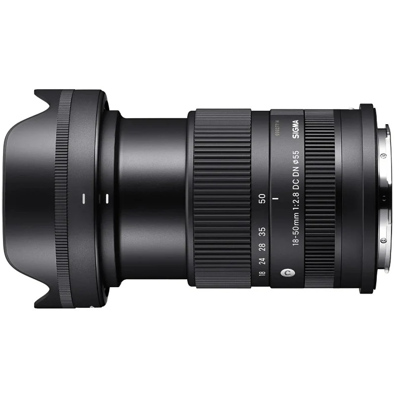 Sony A6700 + Sigma 18-50mm f/2.8 DC DN Contemporary Sony E