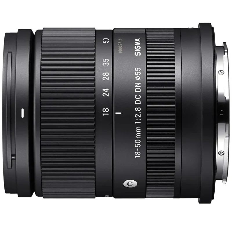 Sony A6700 + Sigma 18-50mm f/2.8 DC DN Contemporary Sony E