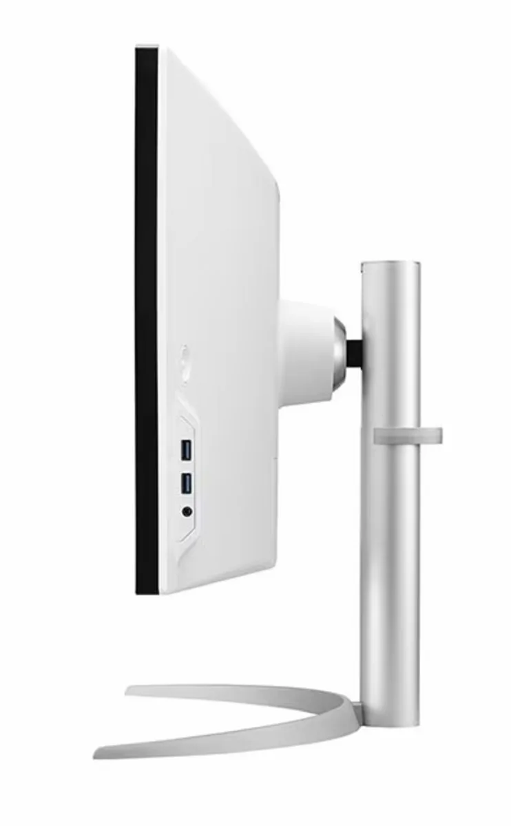 LG Electronics 49WQ95C-W