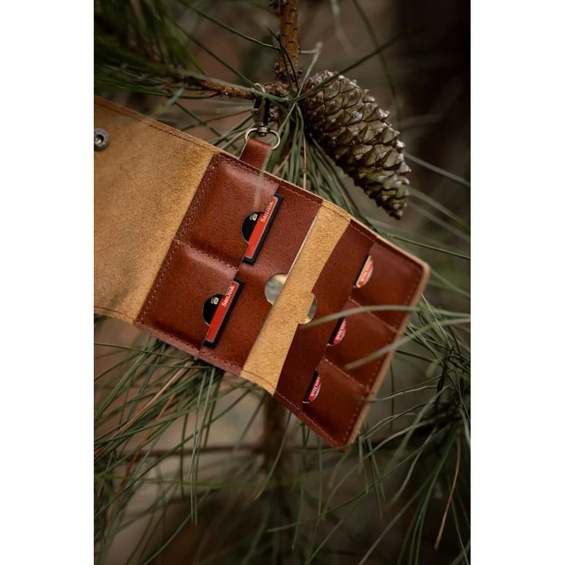 The Hantler Porte-cartes mémoire Brun whisky / Laiton, 6x SD