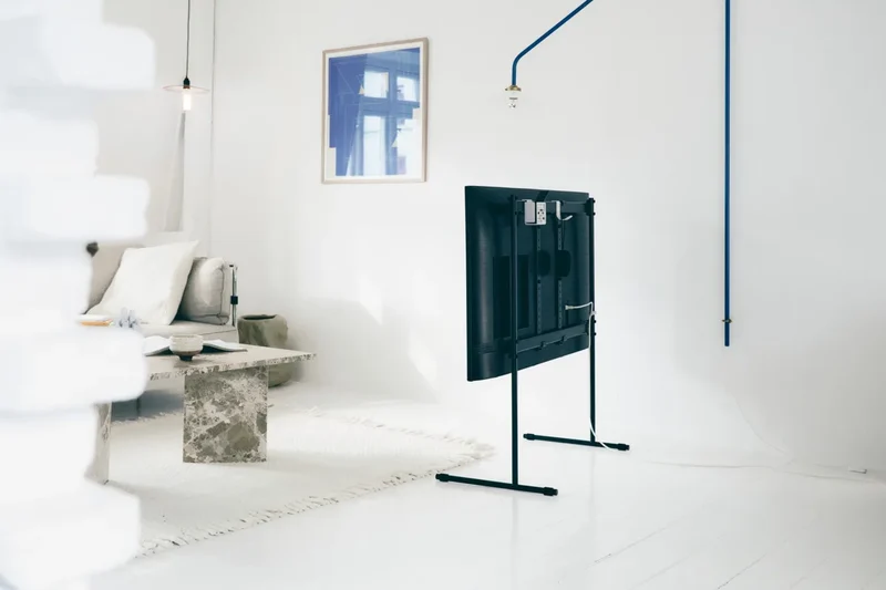Pedestal Tube Noir