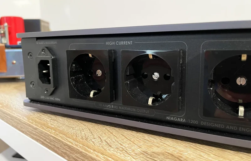 Audioquest Niagara 1200 + NRG-Y3 (2 m)