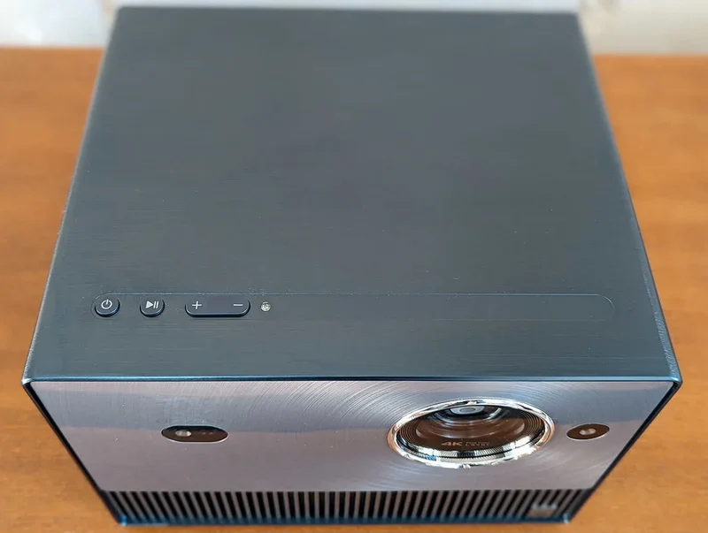 Hisense C1
