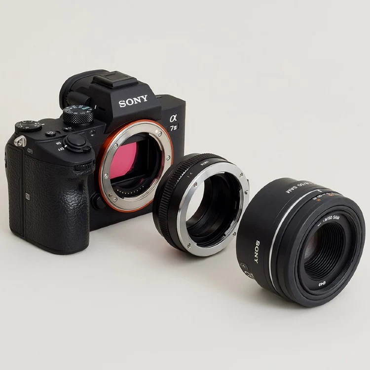 Urth Adaptateur de monture d'objectif : Compatible avec l'objectif Sony A (Minolta AF) et le boîtier d'appareil photo Leica L