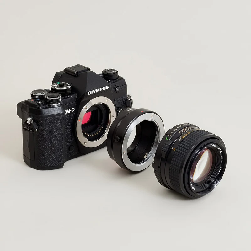 Urth Adaptateur de monture d'objectif : Compatible avec l'objectif Minolta Rokkor (SR / MD / MC) sur le boîtier de l'appareil photo Canon RF