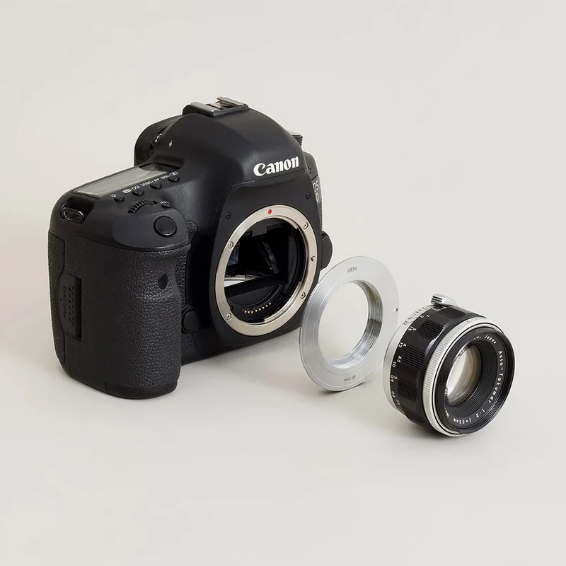 Urth Adaptateur de monture d'objectif : Compatible avec l'objectif M42 sur le boîtier de l'appareil photo Canon (EF / EF S)