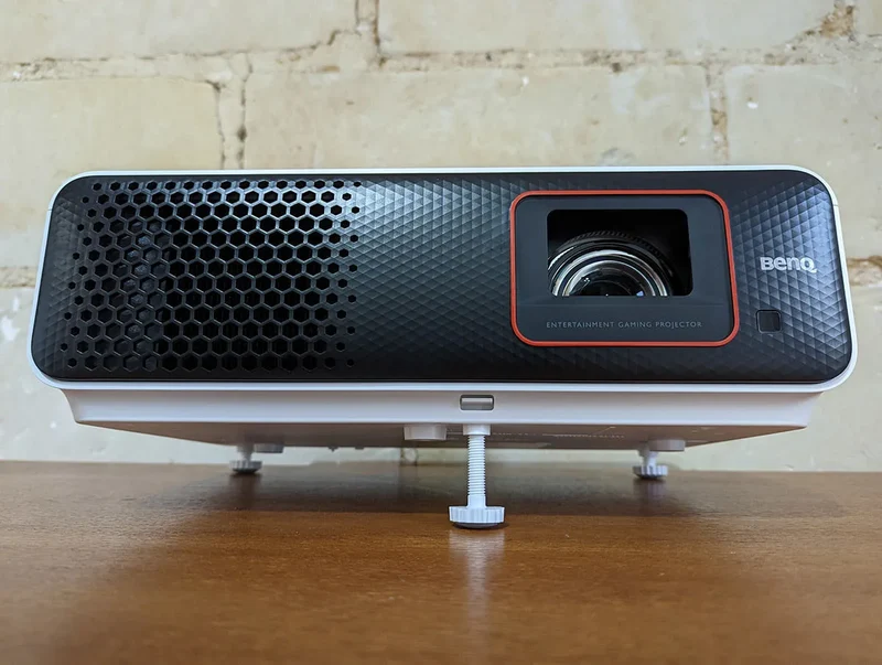 BenQ TH690ST