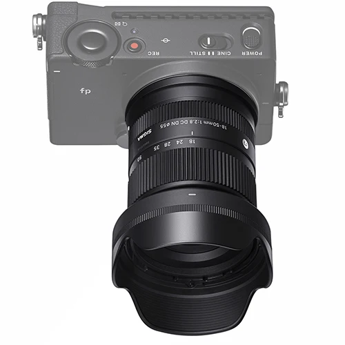 Sigma 18-50mm f/2.8 DC DN Contemporary L-mount