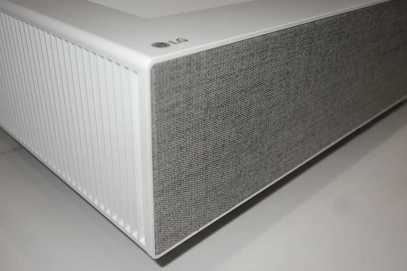 LG Electronics HU715QW