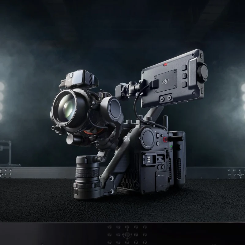 DJI Ronin 4D 4-Axis Cinema Appareil photo 6K Combo Kit