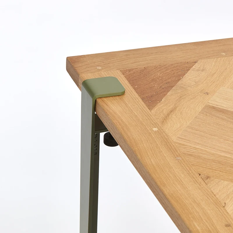 Tiptoe Coffee Table / Bench Top