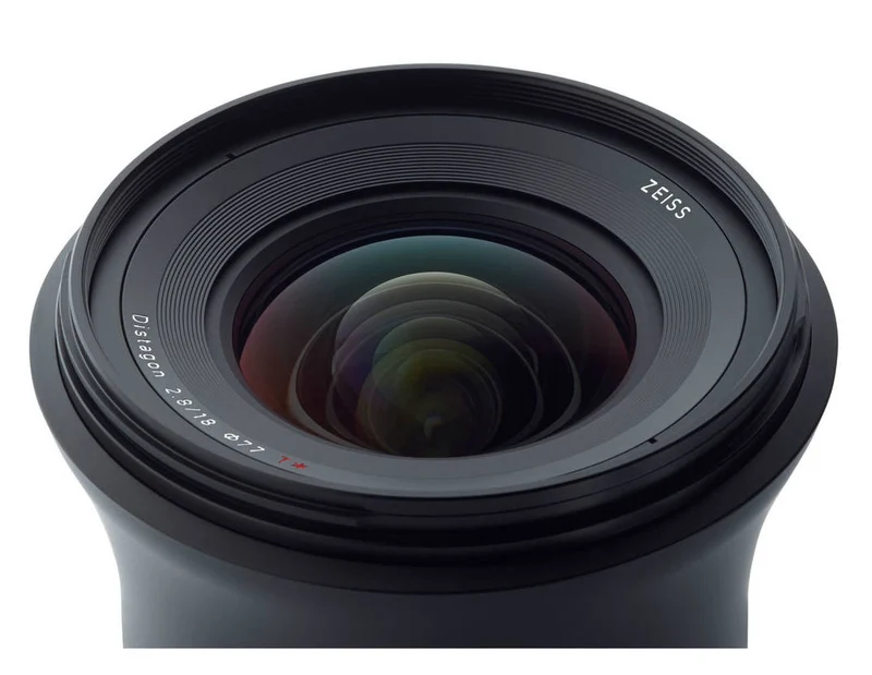 Zeiss Milvus 18mm f/2.8 Monture ZF.2