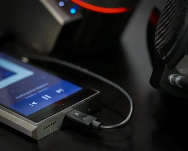 Astell Kern PEE12