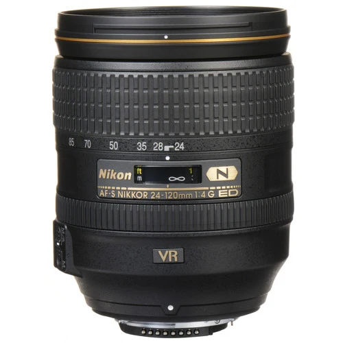Nikon D780 Boîtier + AF-S 24-120mm f/4 VR