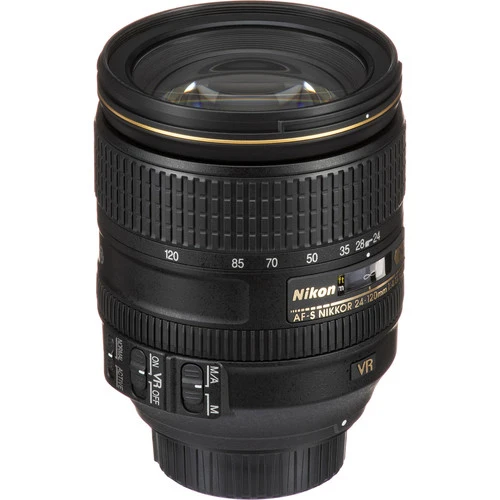Nikon D780 Boîtier + AF-S 24-120mm f/4 VR