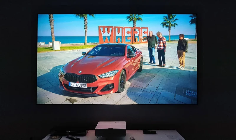 Lumene Movie Palace UHD 4K Extra Bright 200C