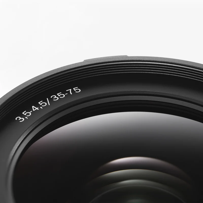 Hasselblad XCD 35 - 75mm f / 3.5 - 4.5