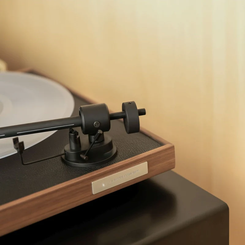 La Boite concept Square CC Vinyl Turntable