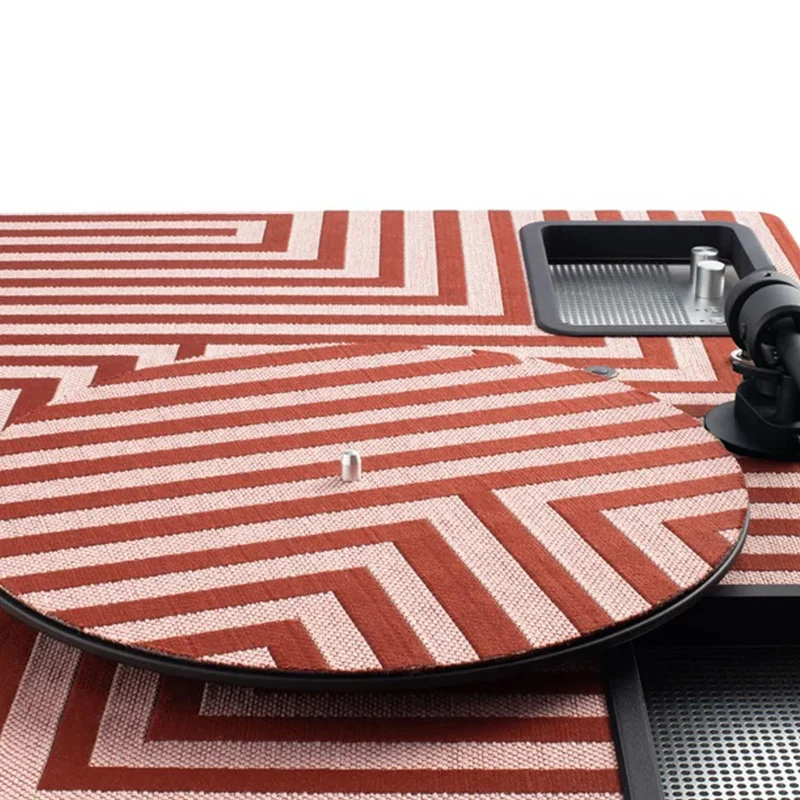 La Boite concept LX Turntable and Speaker Lelièvre