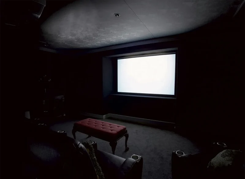 Lumene Movie Palace UHD 4K Acoustic 240C