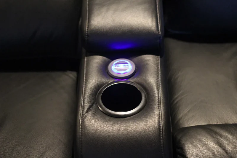 Lumene Hollywood Luxury II Noir (Assise et bras droit)