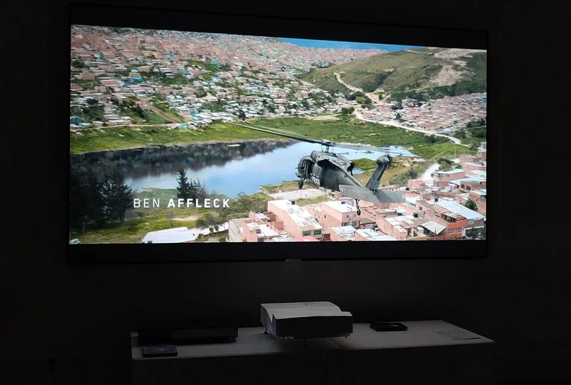 Lumene Movie Palace UHD 4K Extra Bright 270C