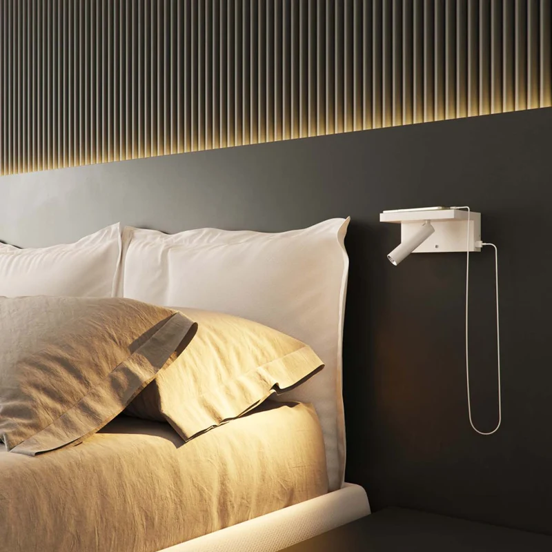 Beneito Faure Beam Reading Light with USB-C